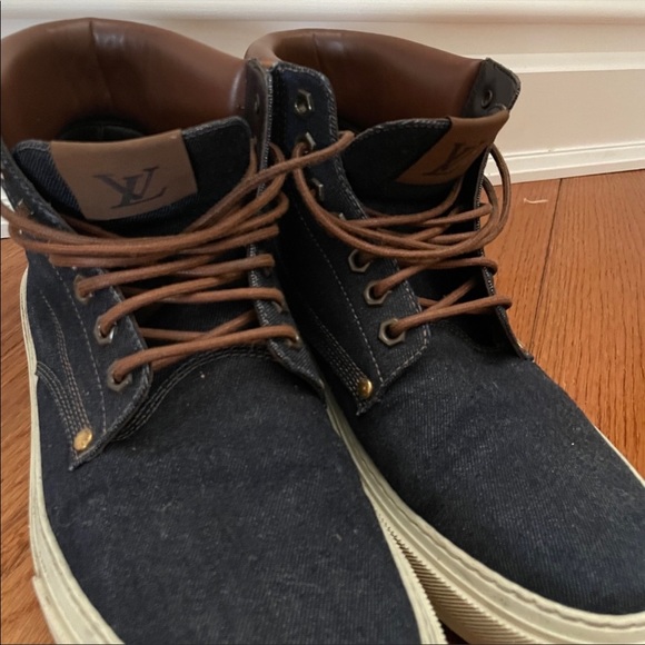 AUTHENTIC Louis Vuitton Mens Denim Sneakers - Picture 4 of 10